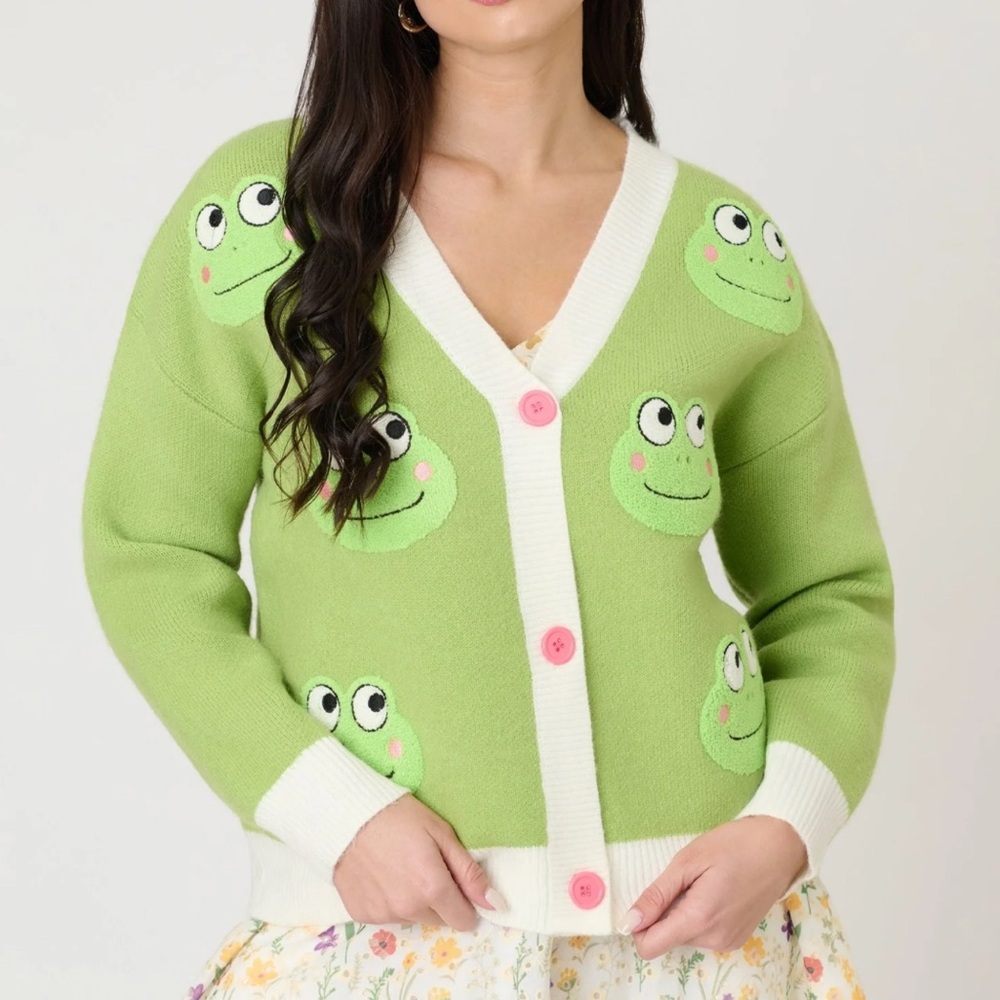 NEW A shop of things friendly frog cardigan size: S/M